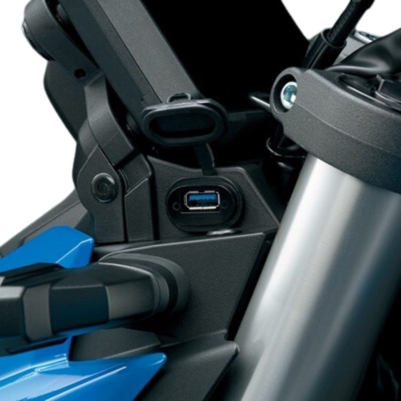 Suzuki_GSX_8_USB
