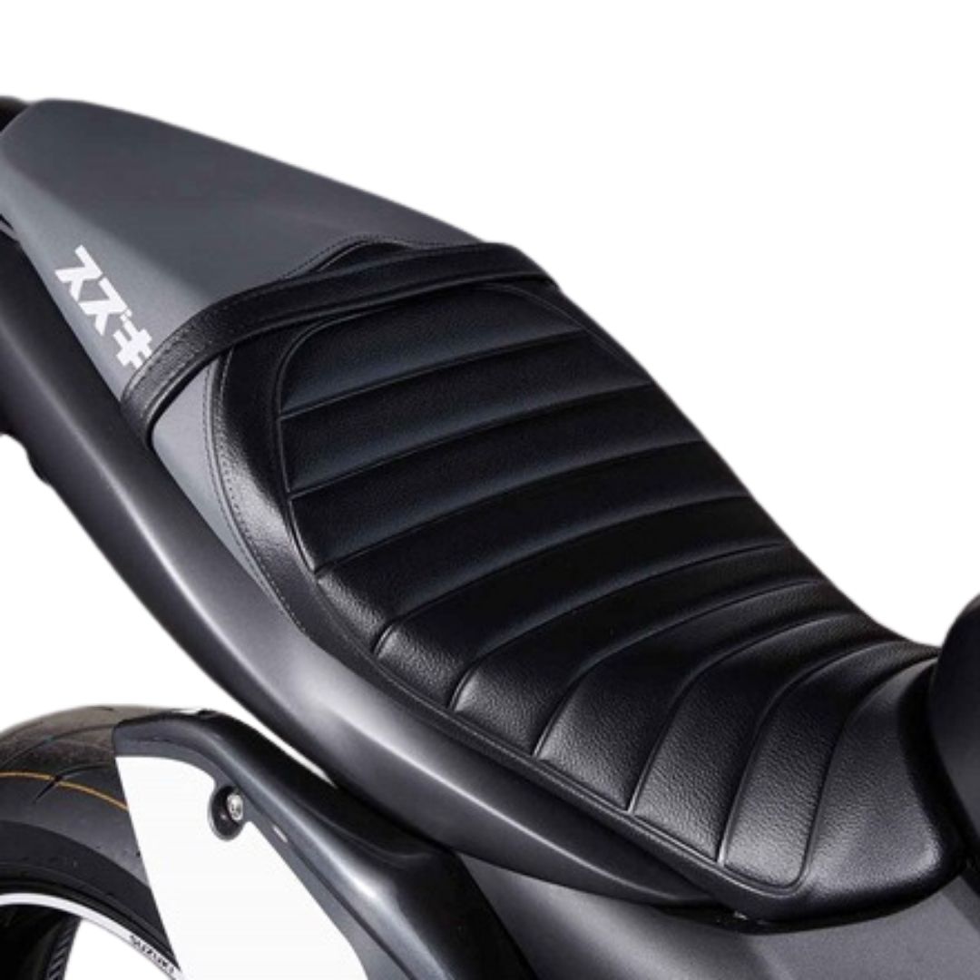 SV650 Tuck Roll Seat Suzuki Canada Inc