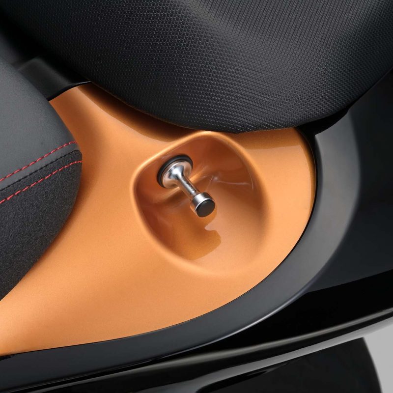 Hayabusa_Luggage_Hook