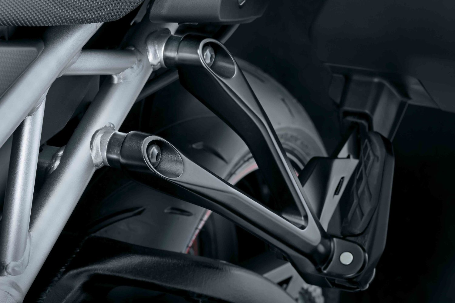 Suzuki_Side_Case_Adapter