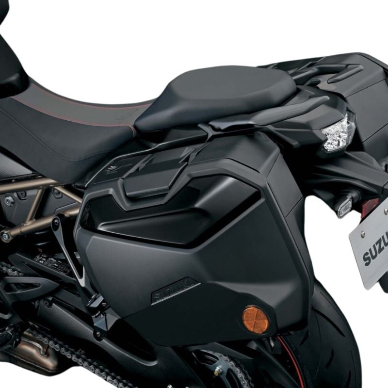 Suzuki_GSX_S_Side_Case_Garnish