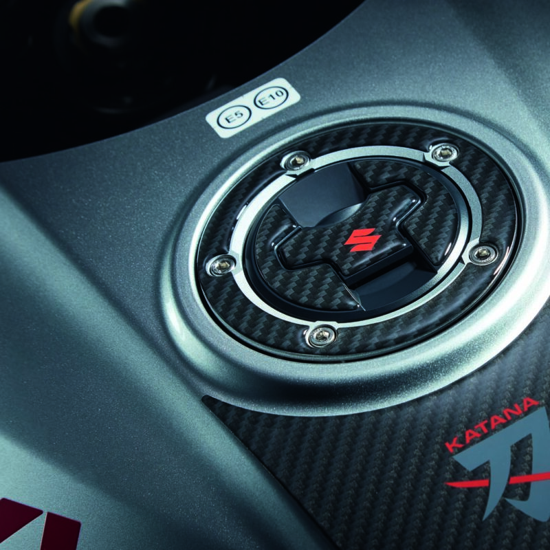 Suzuki_Katana_Carbon_Fuel_Cap_Film