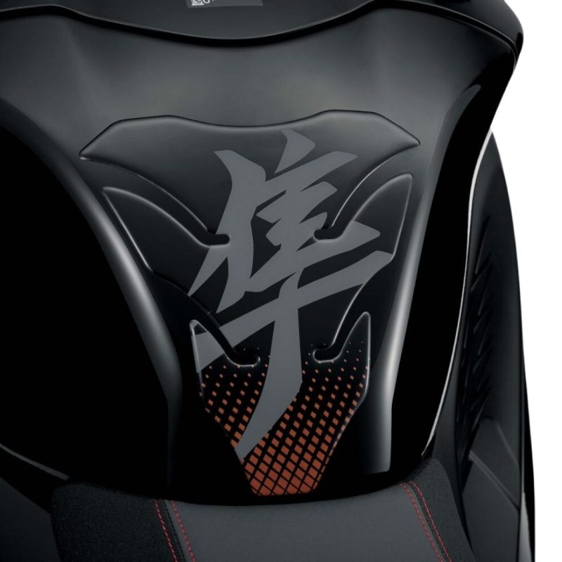 Suzuki_Hayabusa_Tank_Pad_Gold