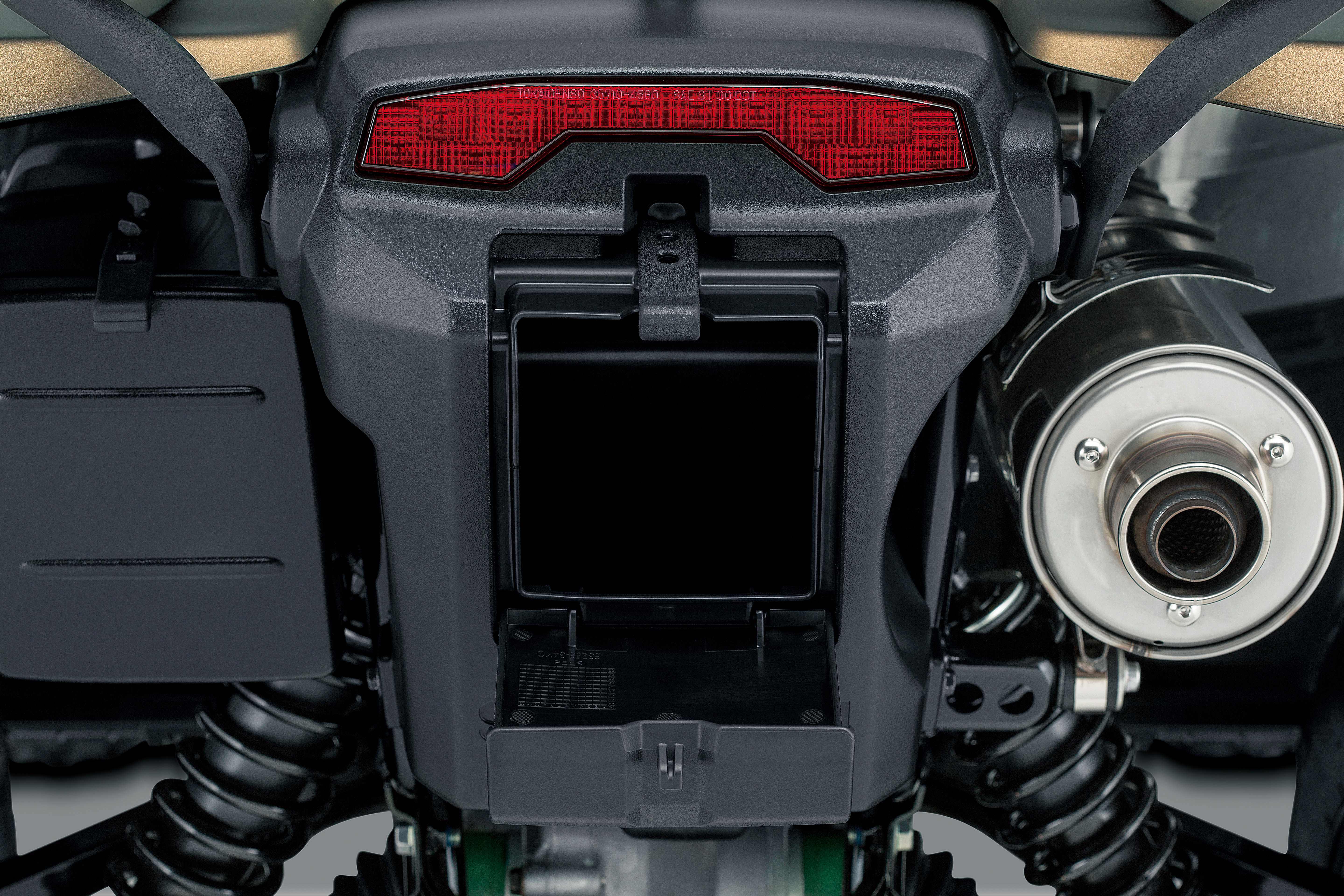 Center Storage