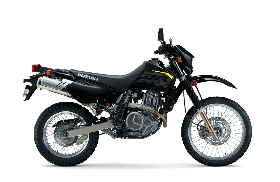 DR650SE_M7_SV650XAM5_QU2_Diagonal.jpg
