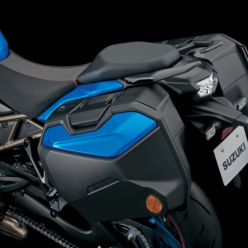 POIGNÉES CHAUFFANTES POUR LA GSX-S1000/GSX-S1000GT - Suzuki Canada Inc.