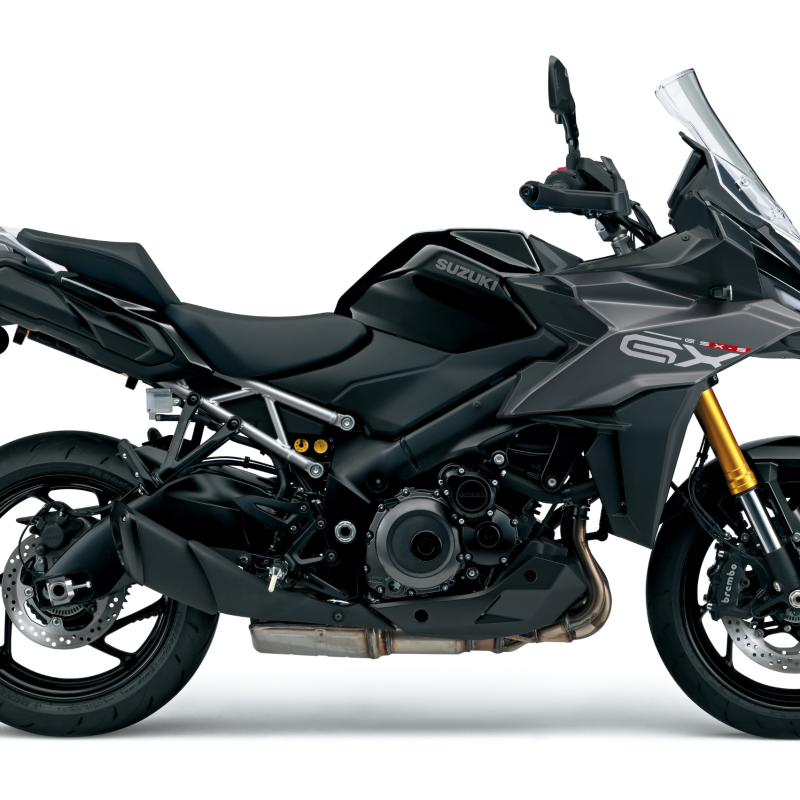 GSX-S1000GT_M6_YVB_Right (2)