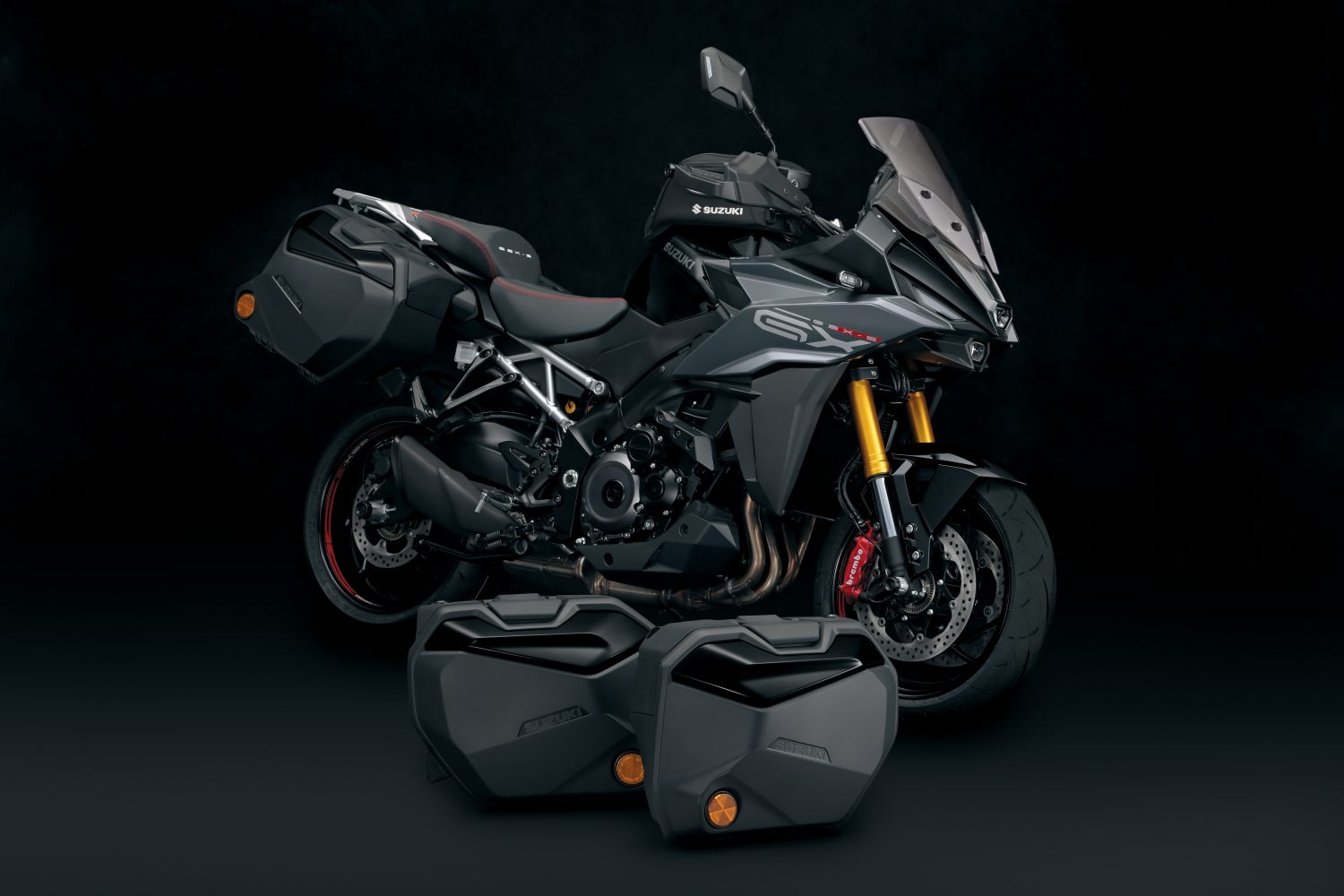 Suzuki_GSXS1000GX_M4_accessories
