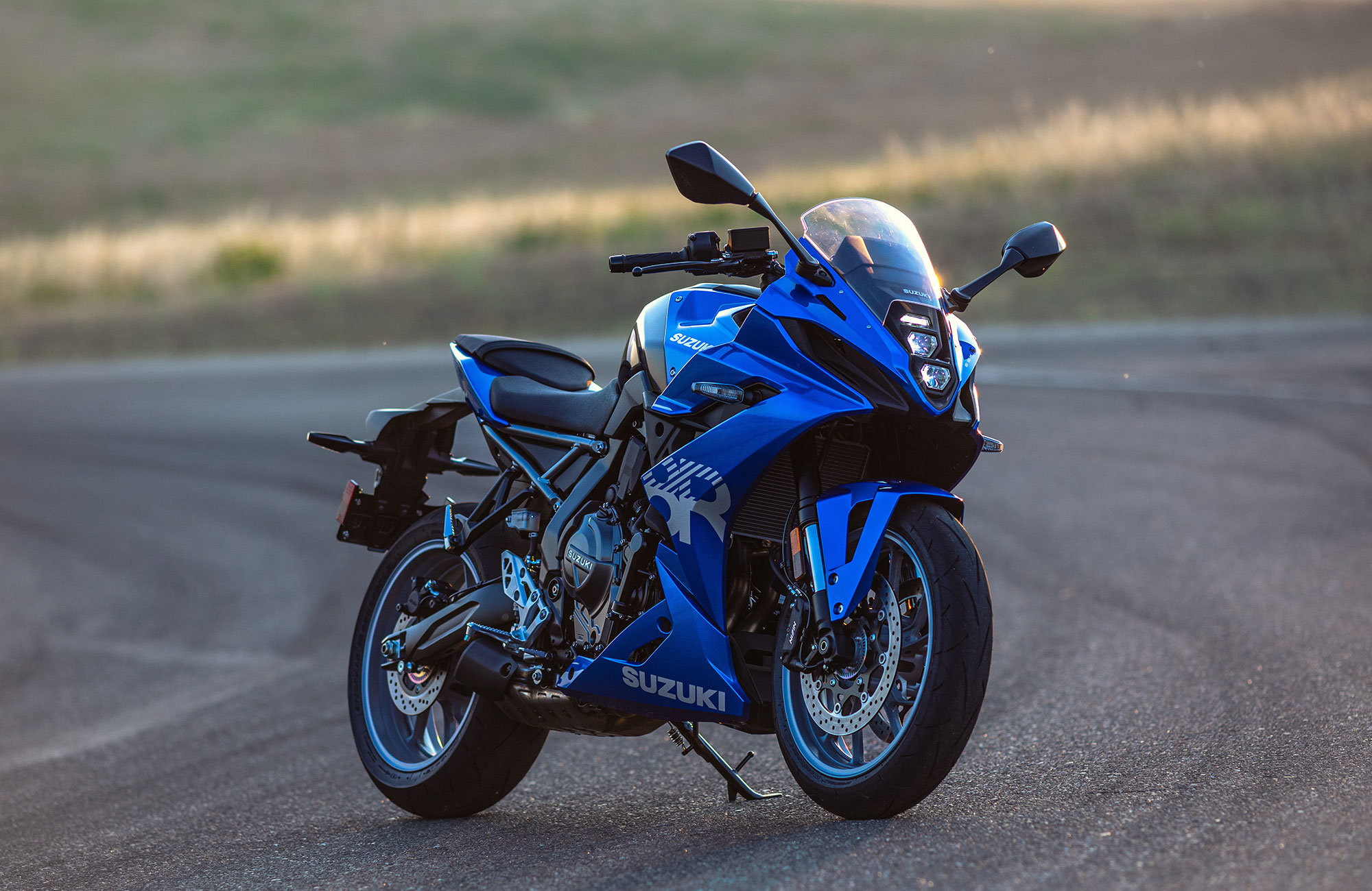 GSX-8R