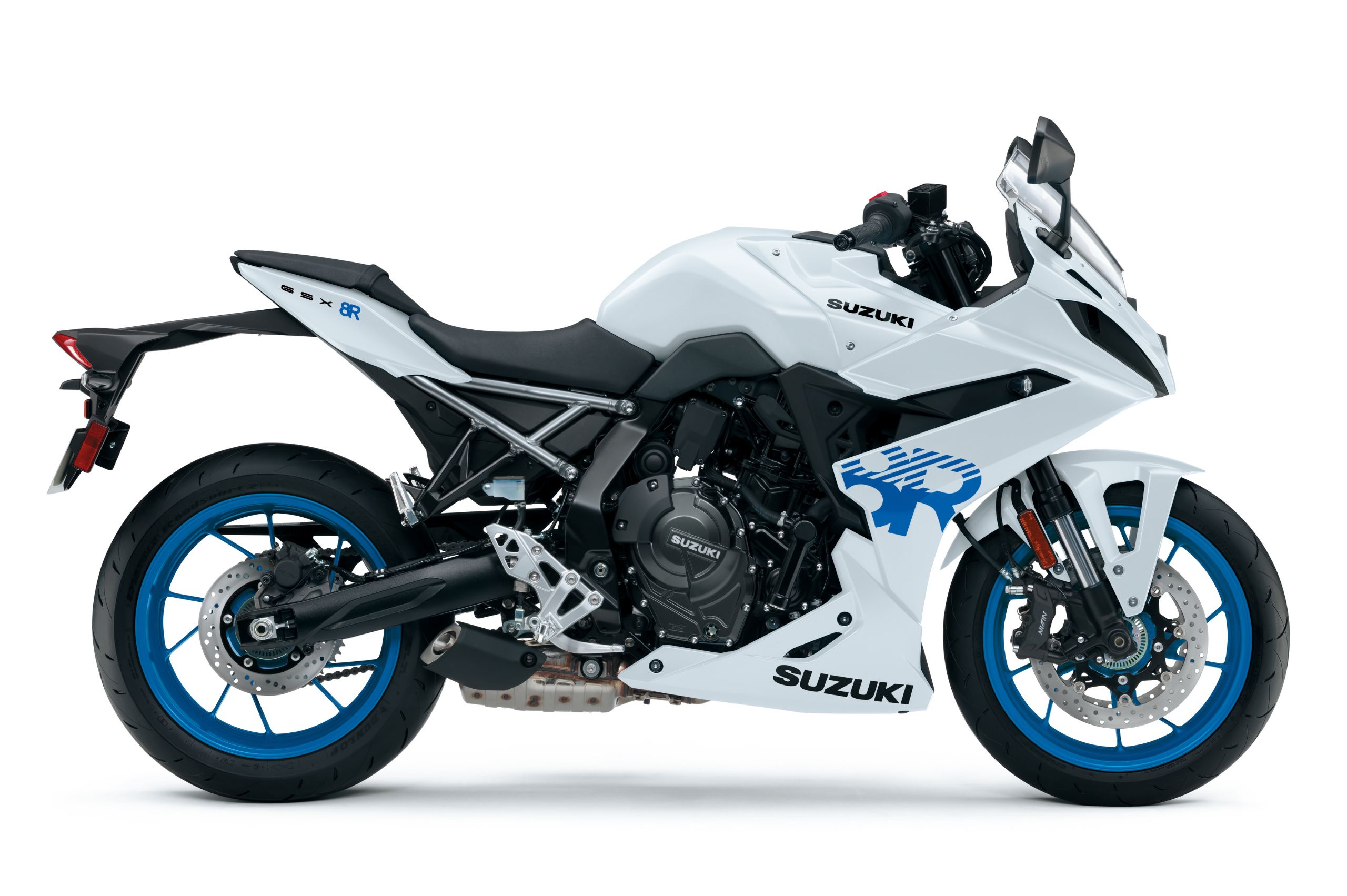 GSX800FRQM6_QU2_right