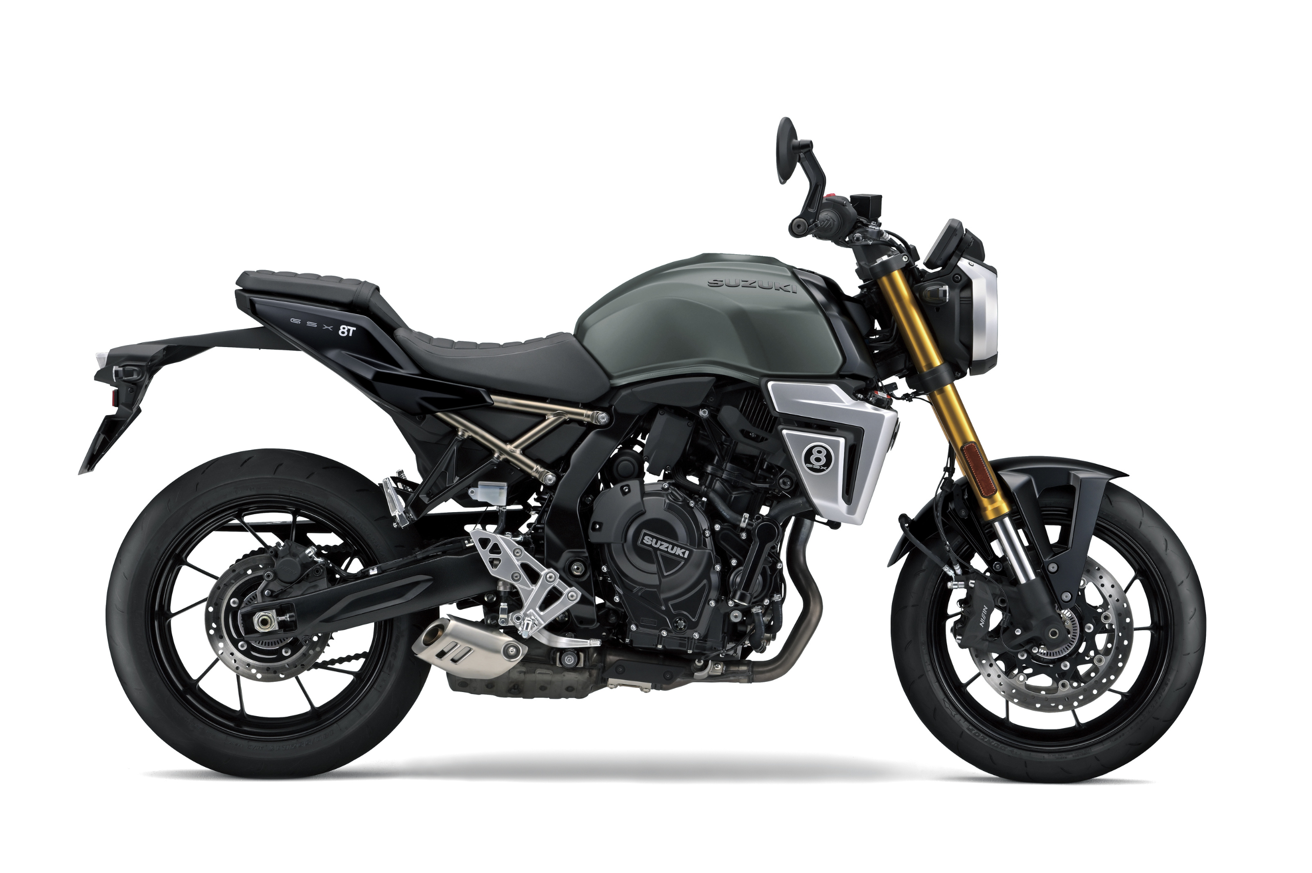 GSX800TRQM6_QVP_Rside