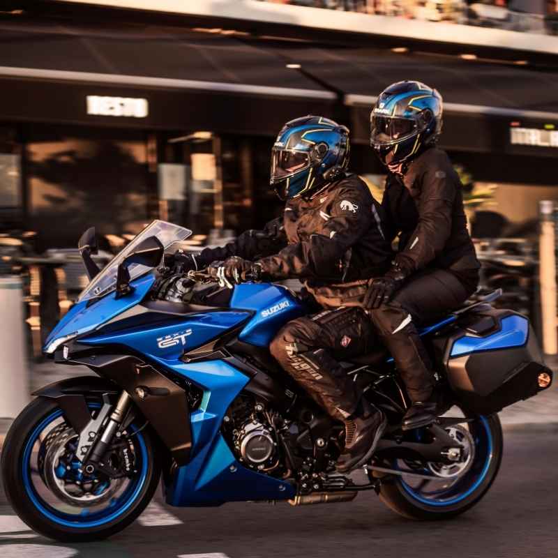 POIGNÉES CHAUFFANTES POUR LA GSX-S1000/GSX-S1000GT - Suzuki Canada Inc.