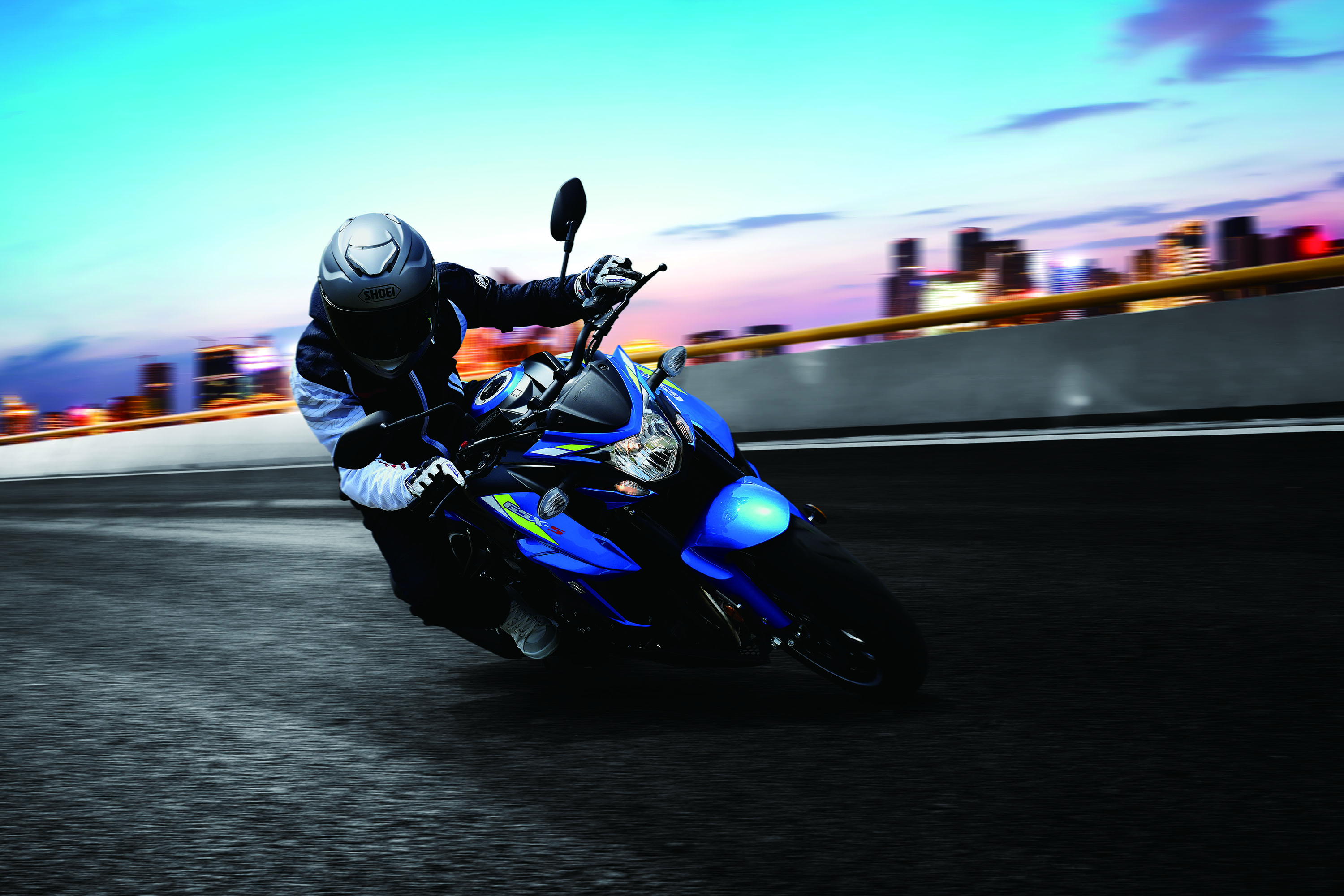 Suzuki-Blue-GSX750-Street