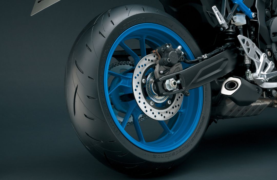 Merit_rear tyre