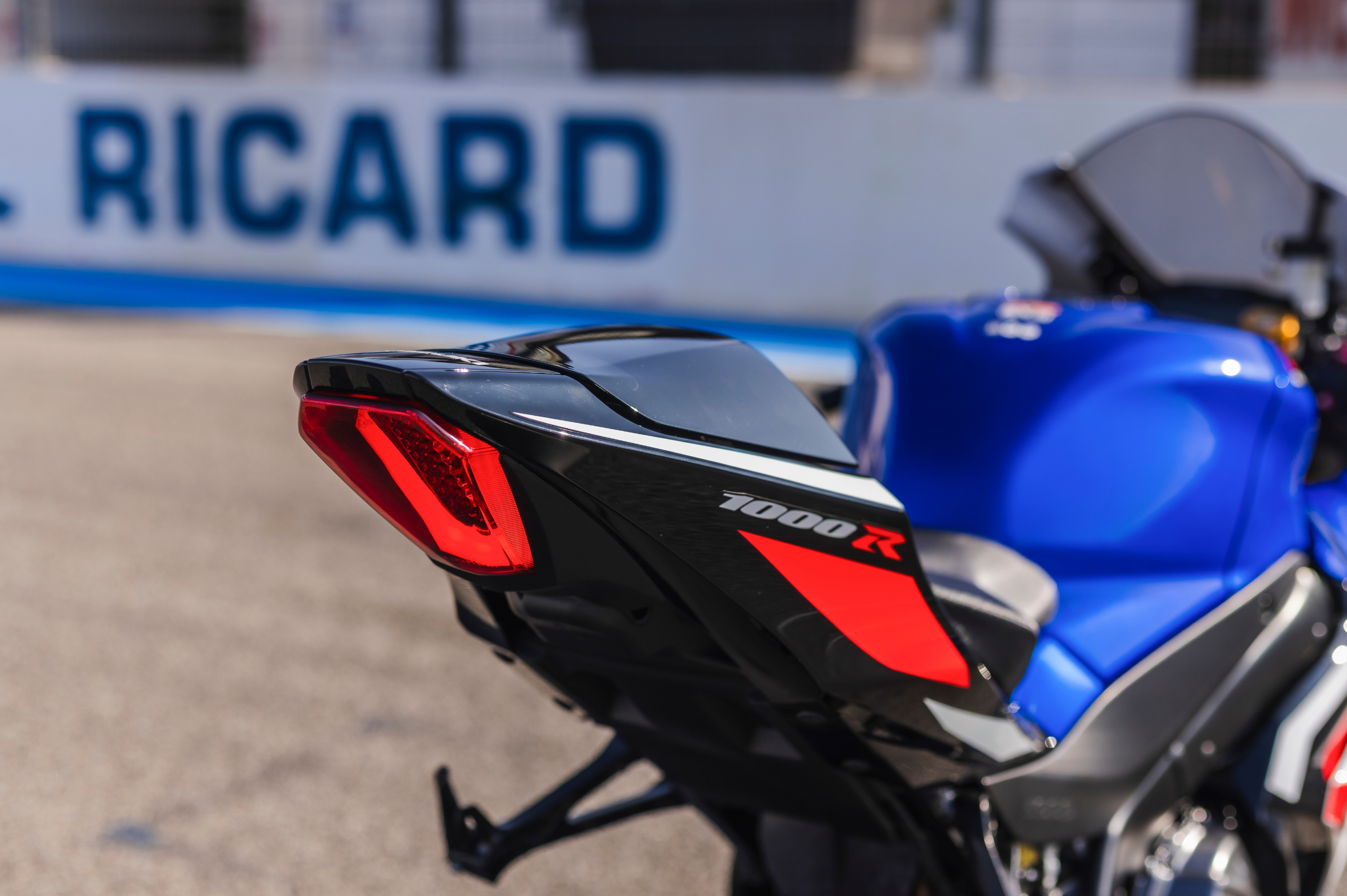 Suzuki-GSX-R1000R-Action (17)