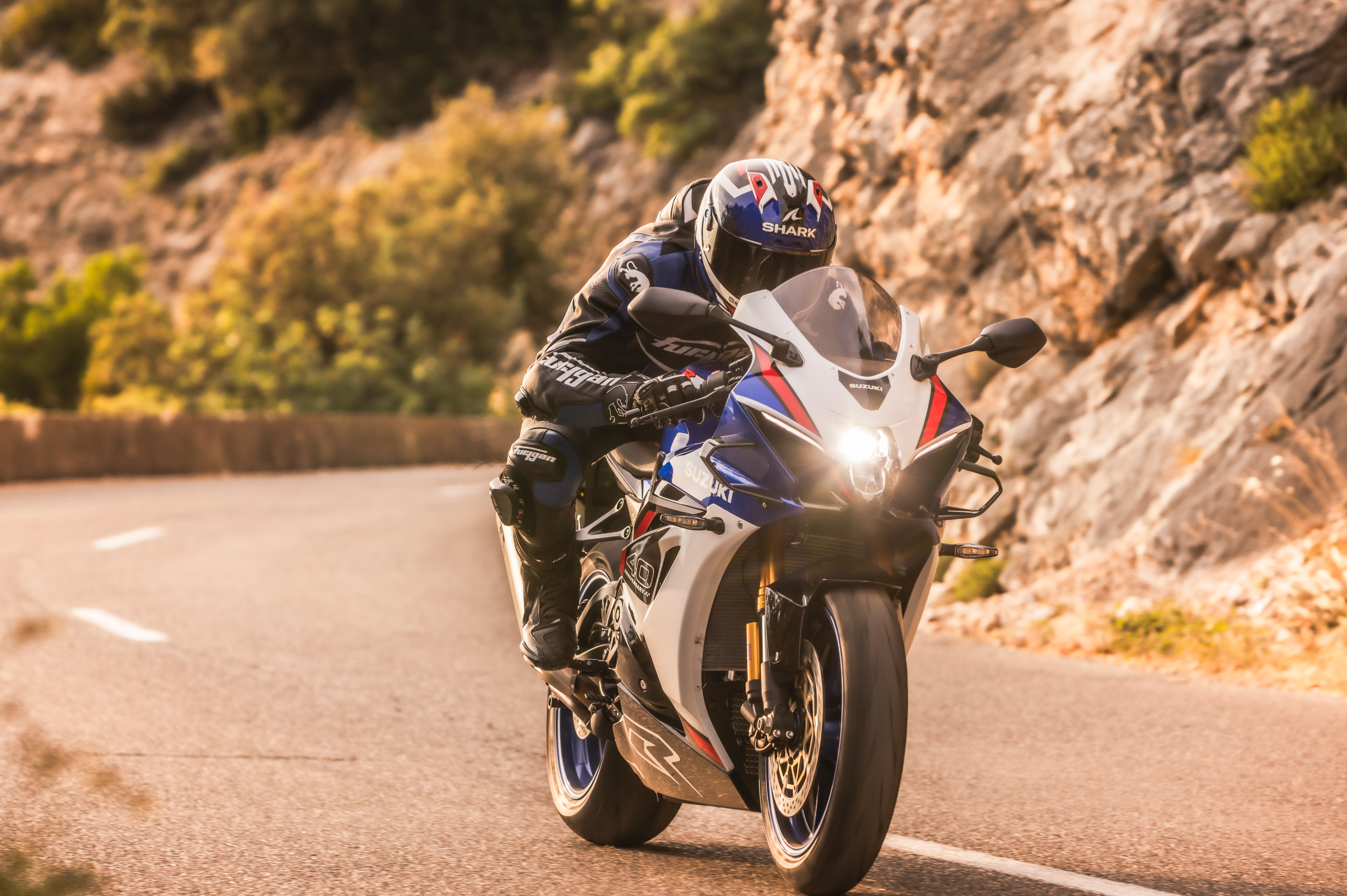 Suzuki-GSX-R1000R-Action (8)